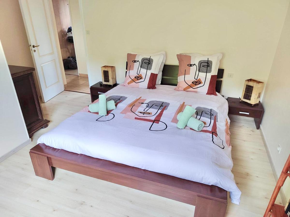 La Kervao - Maison 5 Chambres - Jardin - Terrasse - Internet 坎佩尔 外观 照片