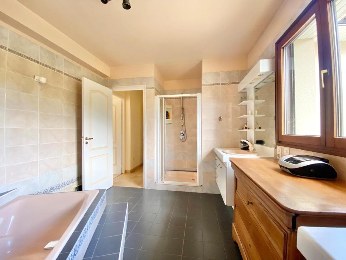 La Kervao - Maison 5 Chambres - Jardin - Terrasse - Internet 坎佩尔 外观 照片